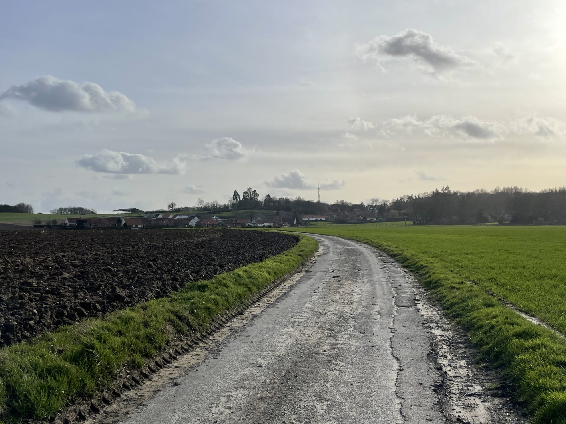 Le village de Wisques est en plein cœur du parc naturel régional des Caps et Marais d'Opale.